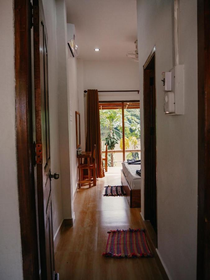 Meexok Guesthouse Nong Khiaw Exterior photo